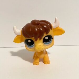 Littlest Pet Shop Authentic LPS G7 #5 Bull Highland Cow Yellow Brown Blue Eyes
